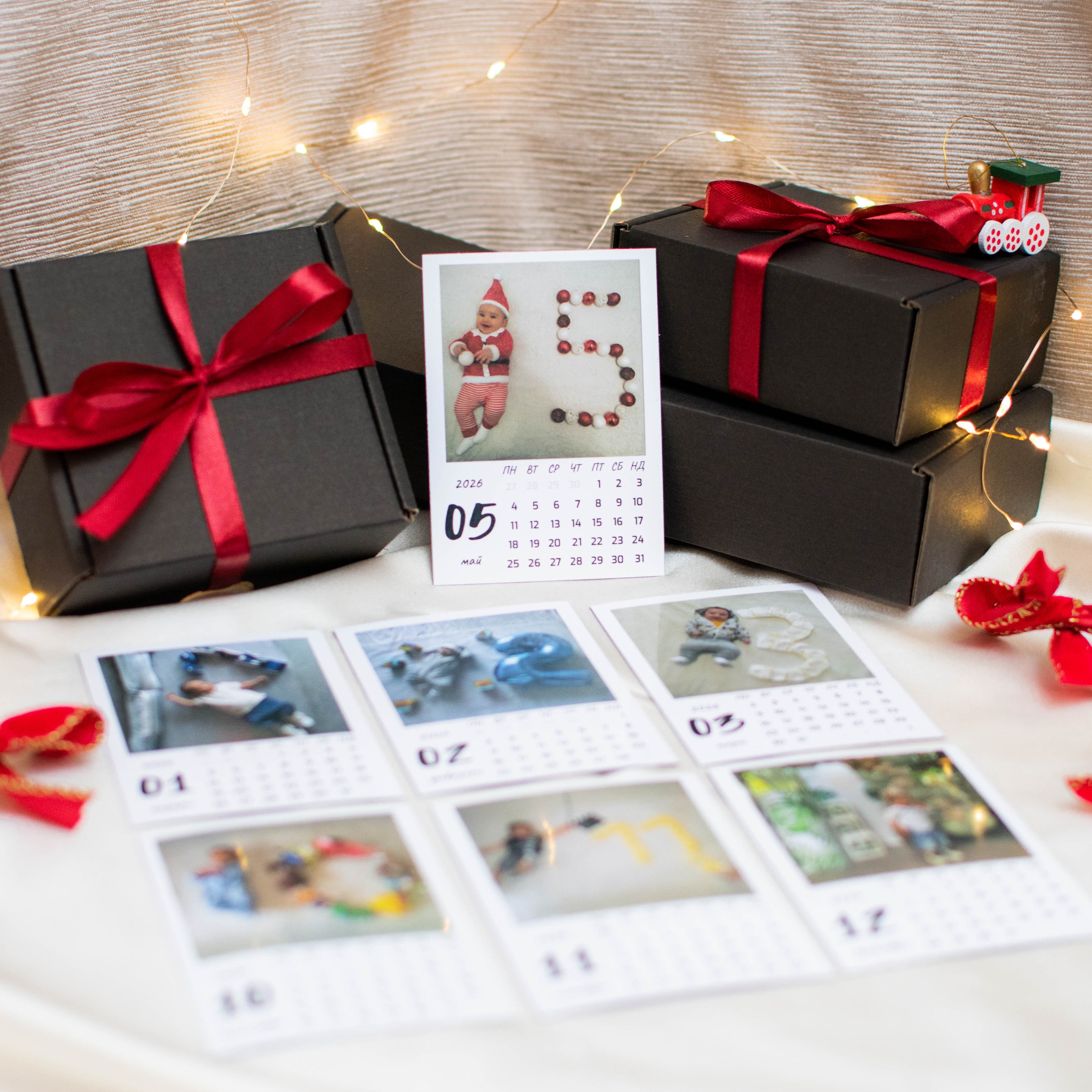 Бебешки магнитен фото календар с 12 снимки за 2026 г.