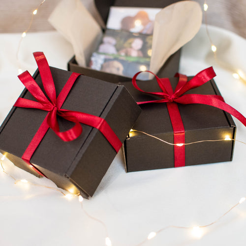 Допълнителна подаръчна кутия - черна или бяла