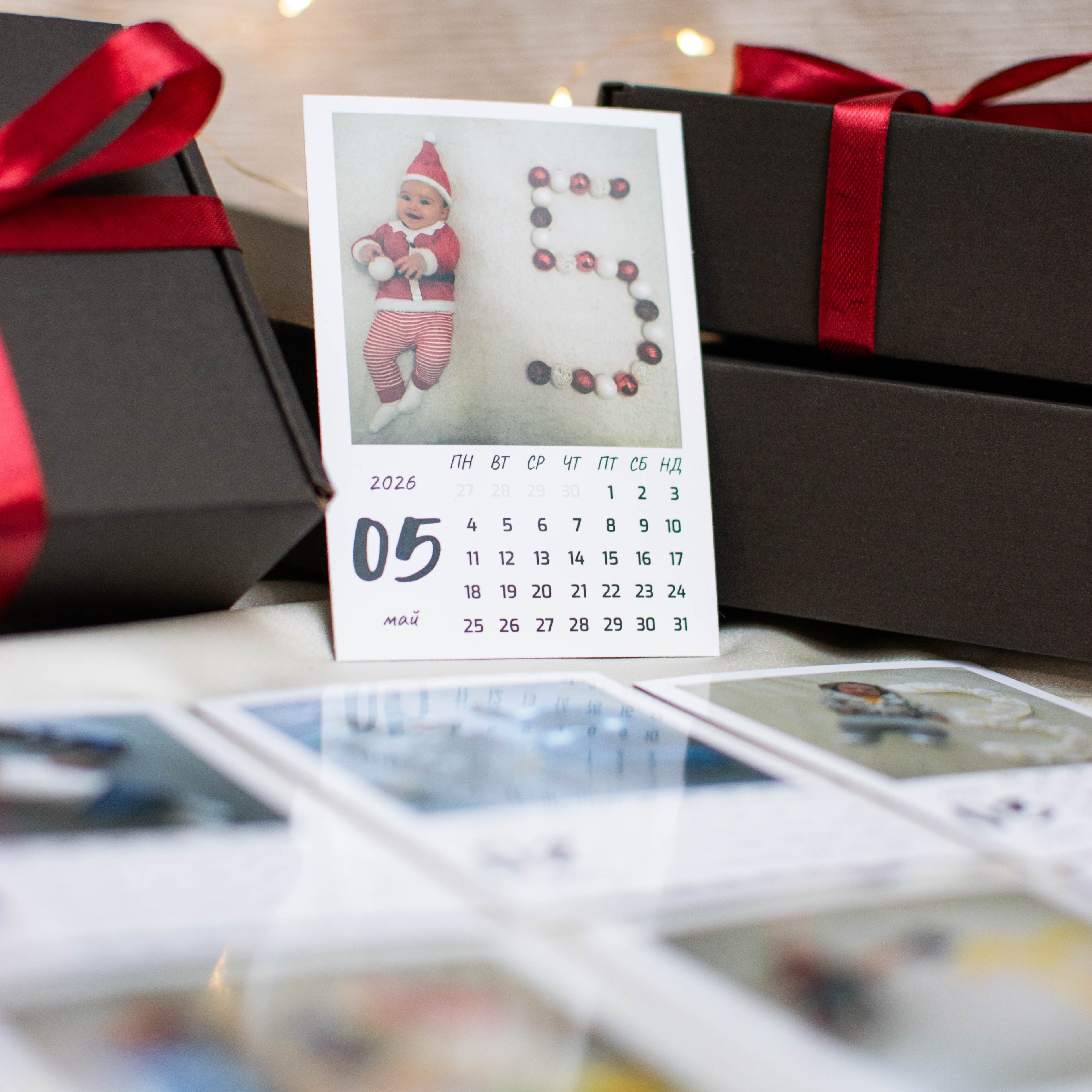 Бебешки магнитен фото календар с 12 снимки за 2026 г.